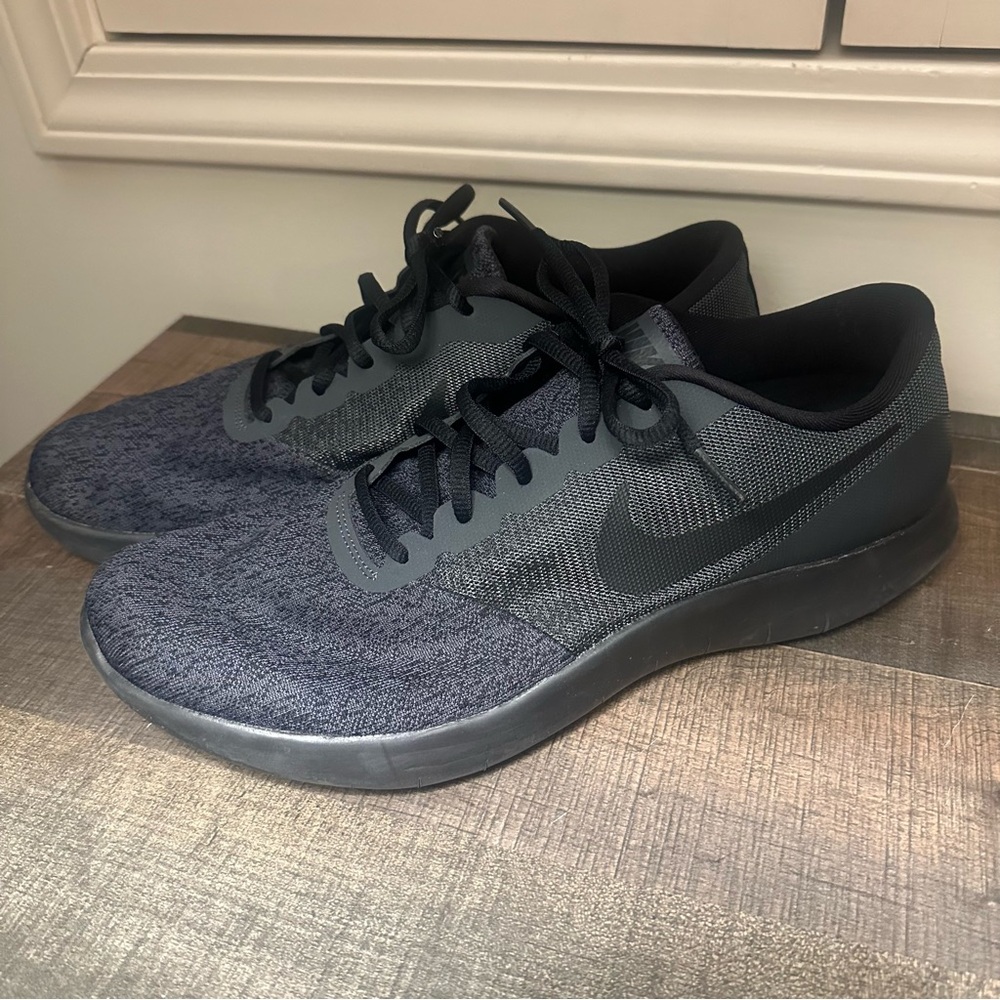 Nike Men’s Tennis Shoes size 11.5